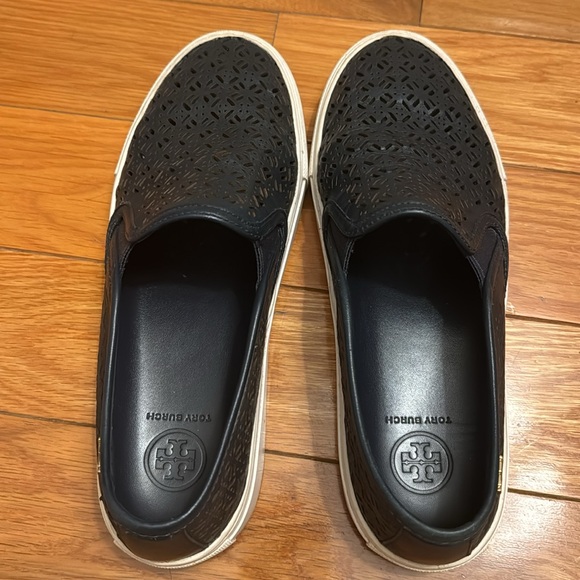 Tory Burch / Perforated Sneakers - Picture 5 of 8